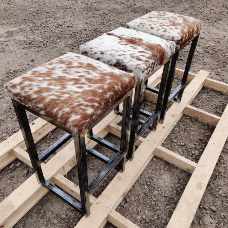 Premium bar stool cowhide topped CUSTOM-MADE | Four-legged design 1