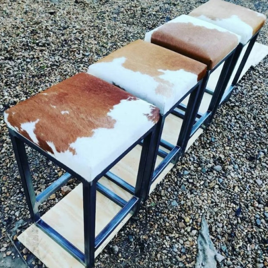 Premium bar stool cowhide topped CUSTOM-MADE | Four-legged design 2